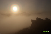 朝陽〜光輪　撮影地：目国内岳山頂
