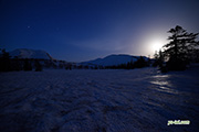 月夜〜残雪の神仙沼近辺　撮影地：共和町神仙沼近辺